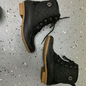 Tommy Hilfiger boots